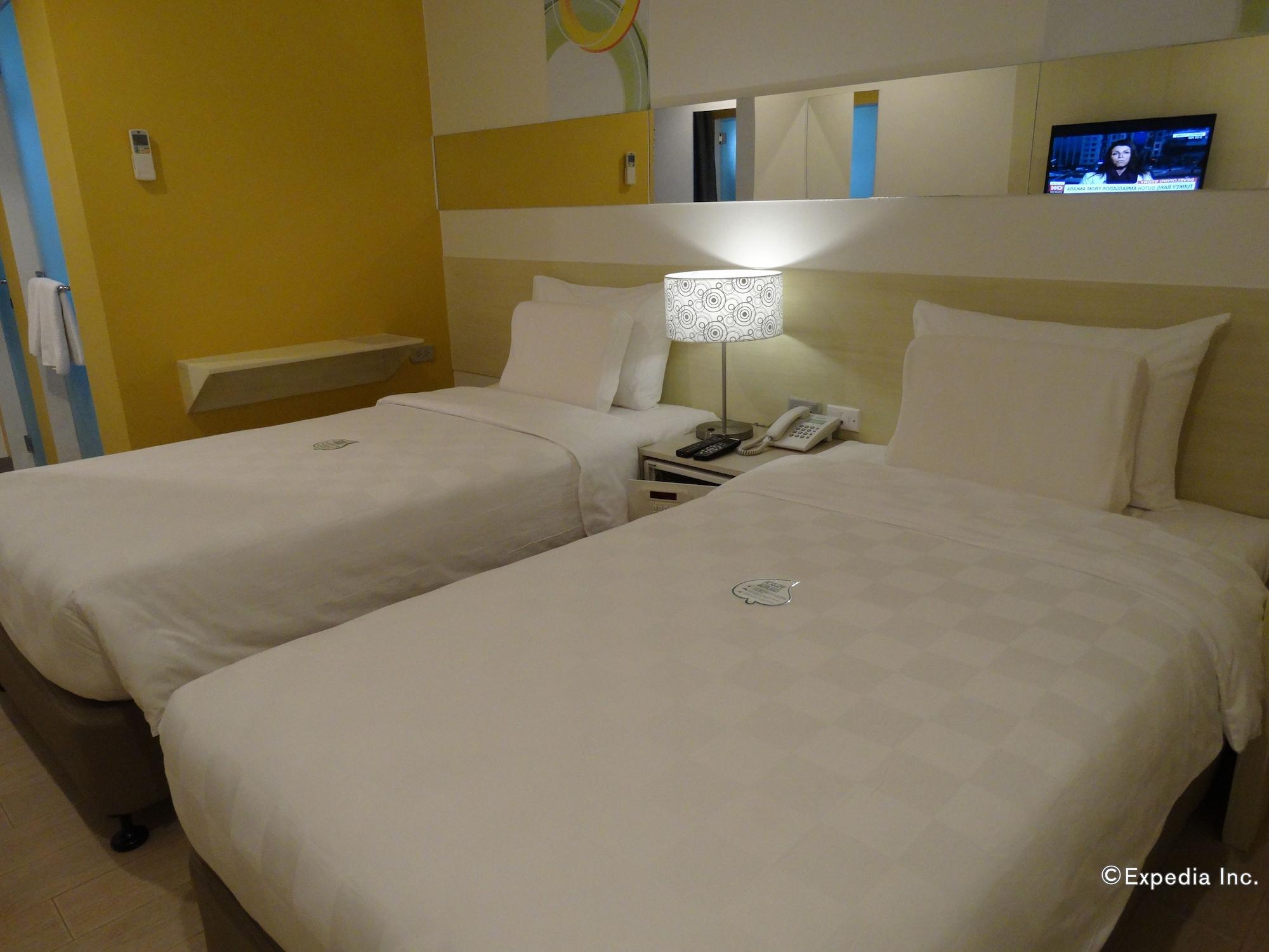 Go Hotels Lanang - Davao City Exteriör bild
