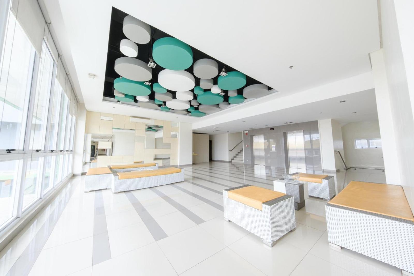 Go Hotels Lanang - Davao City Exteriör bild