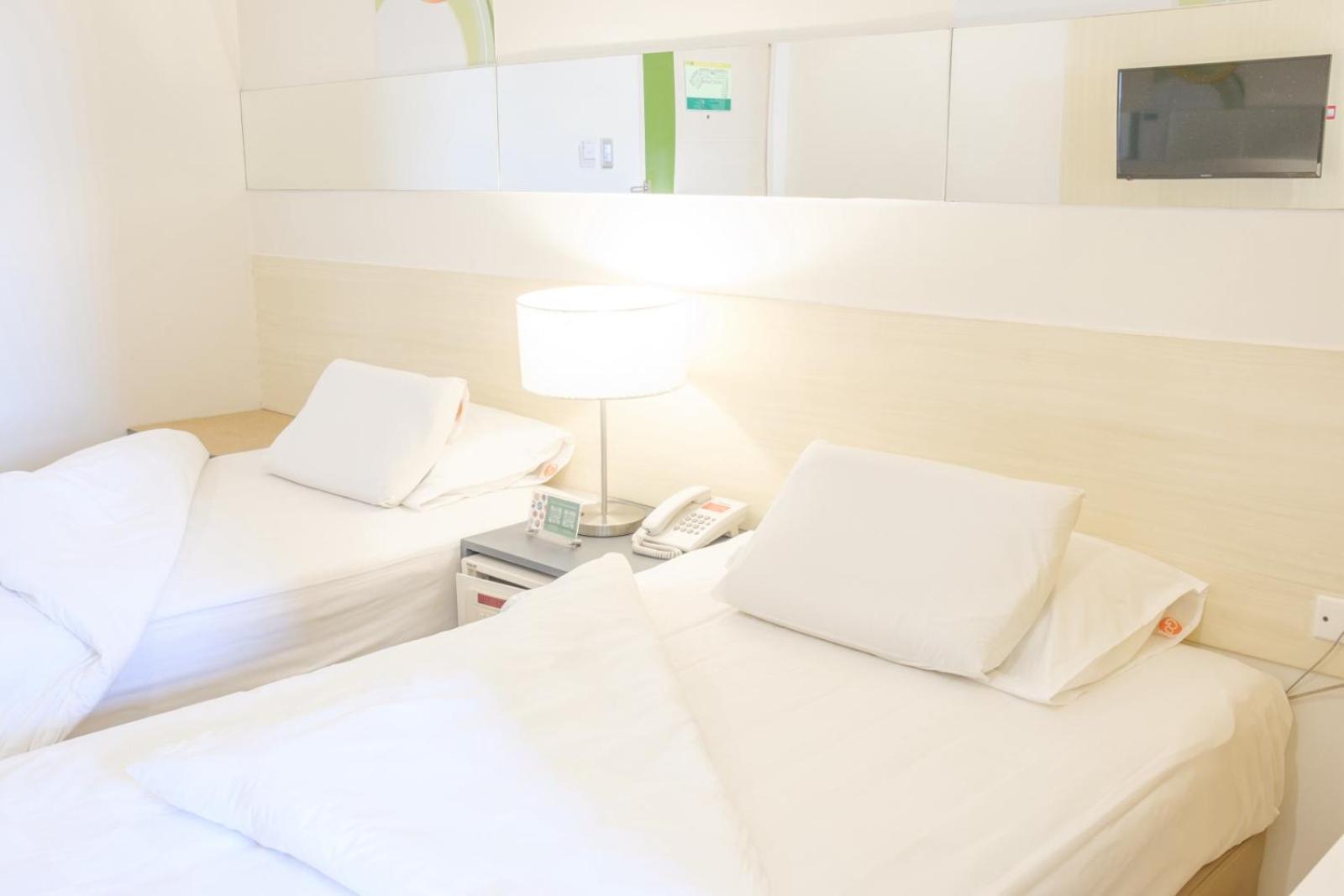 Go Hotels Lanang - Davao City Exteriör bild