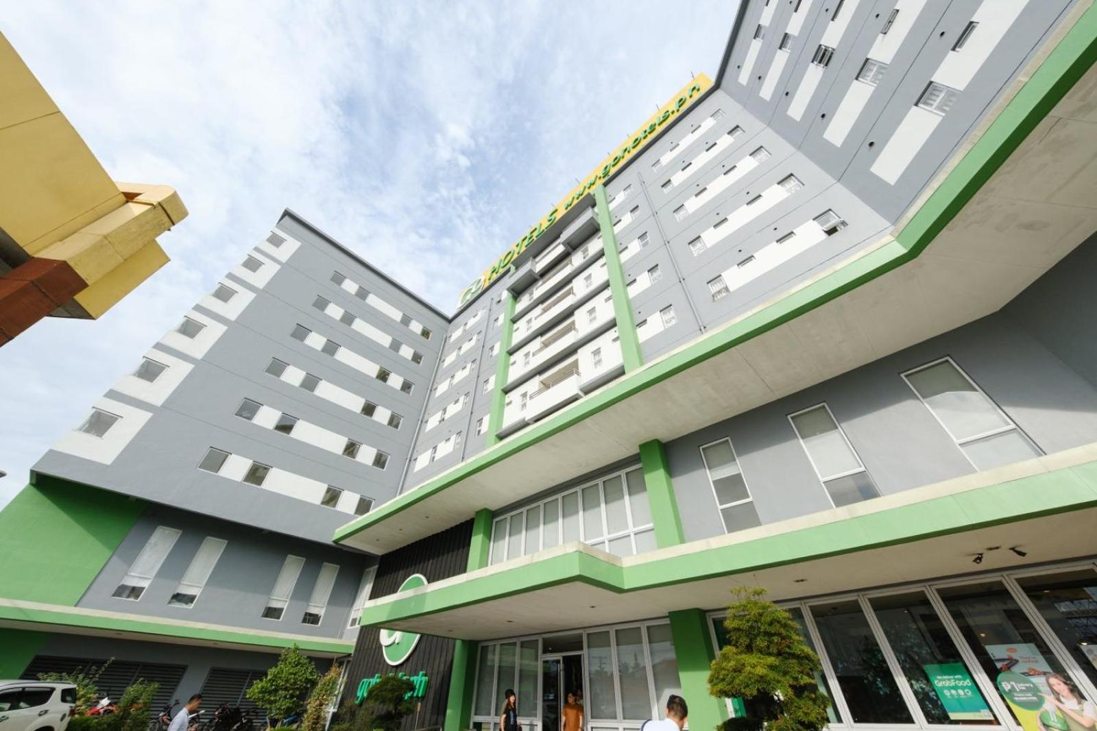 Go Hotels Lanang - Davao City Exteriör bild